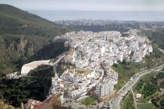 Blick auf Frigiliana (Costa del Sol, Andalusien)